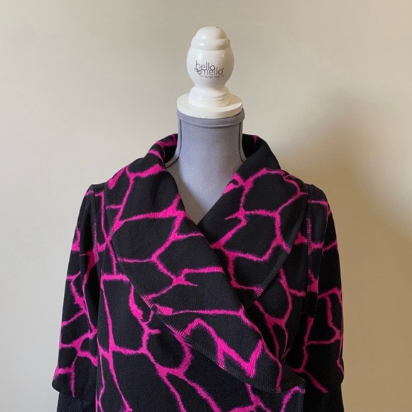 Joseph Ribkoff Black/Pink/Fushia Giraffe Blazer Jacket size Medium.(8/10) - Picture 3 of 6